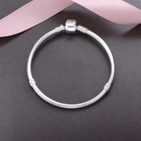 Handmade 925 sterling silver silken chain bracelet on wrist