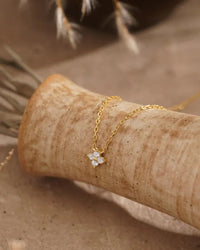 Tiny Flowers Dainty Necklace stainless steel zircon pendant elegant jewelry
