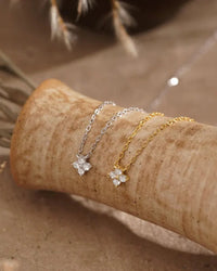 Tiny flowers dainty necklace with zircon pendant on link chain