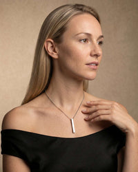 Minimalist vertical bar pendant necklace in stainless steel